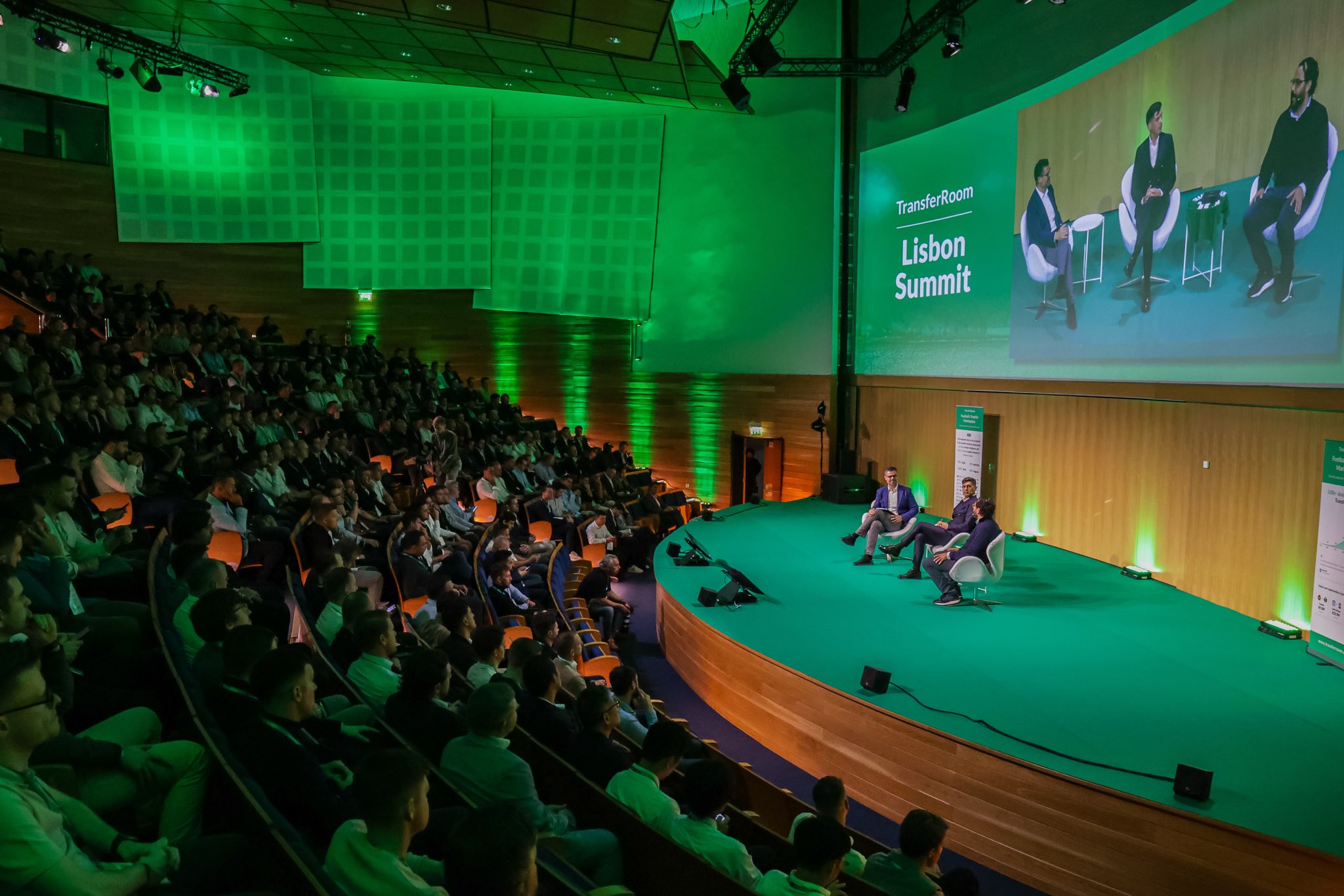 La UB Conquense, presente en el mayor evento internacional de la industria del fútbol