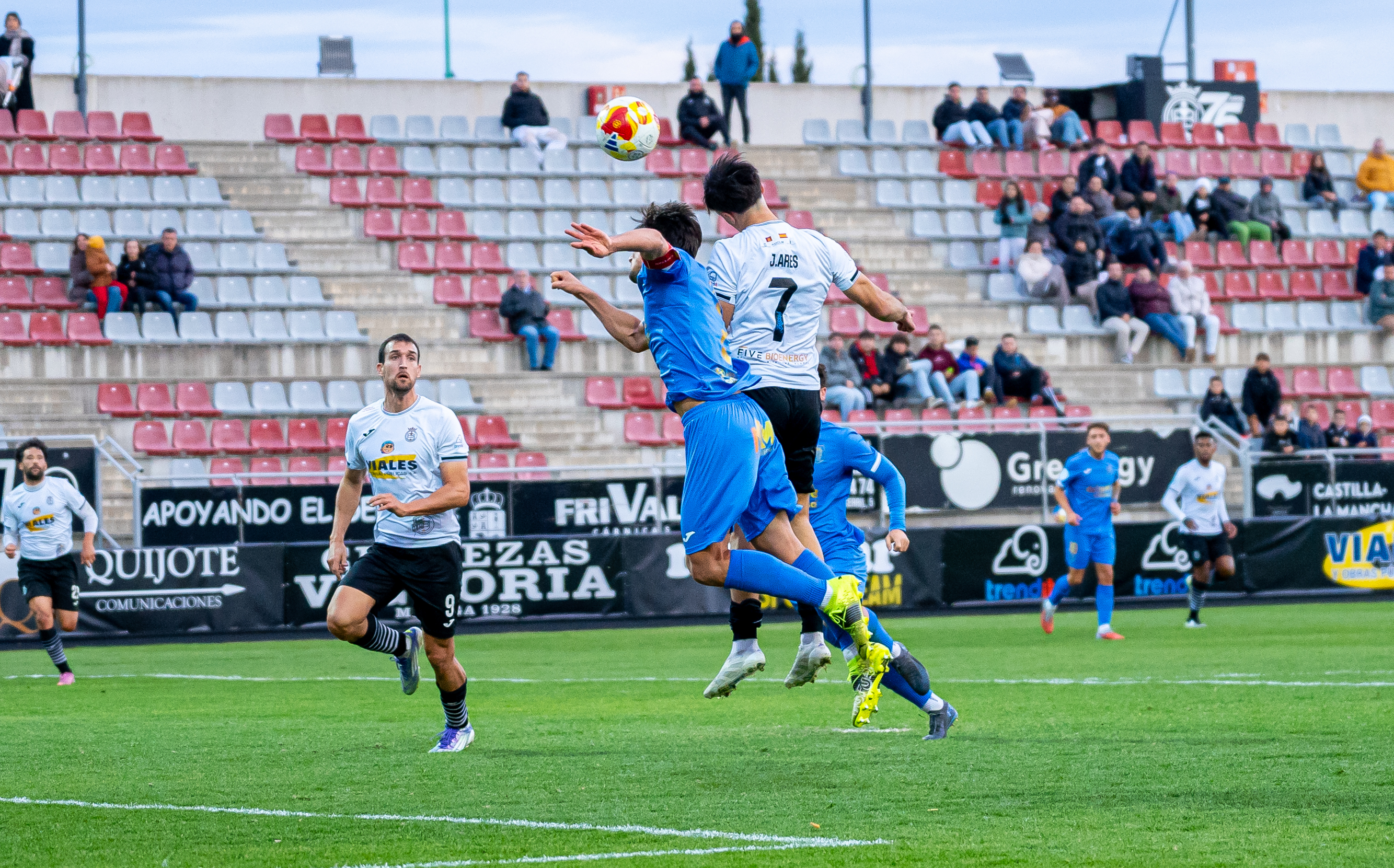 Un duelo directo en una jornada ‘bendecida’