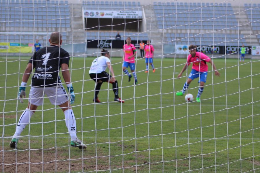 La Balompédica cae en La Fuensata 15 partidos después